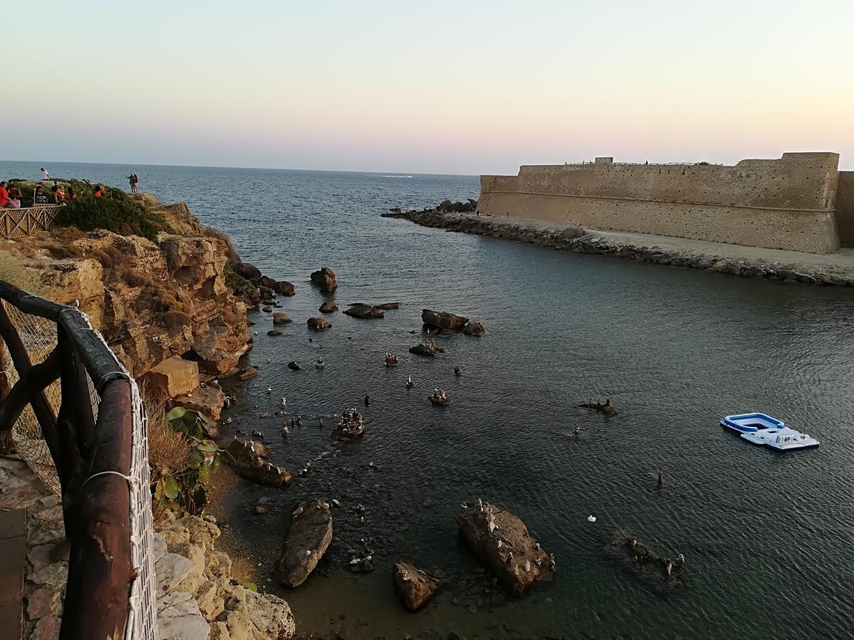 Hotel La Calabrese Isola di Capo Rizzuto Kültér fotó